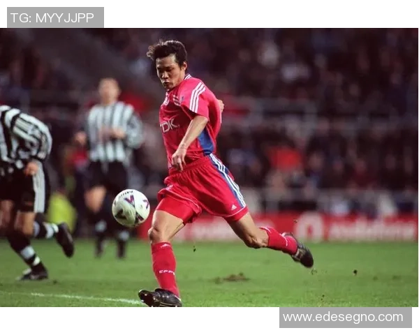 19号球衣的足球明星盘点与他们的辉煌成就解析