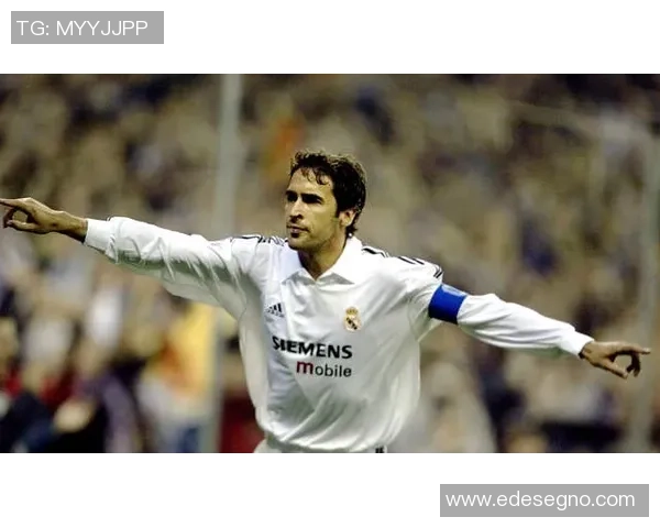 足球明星全名英文缩写揭秘了解你喜爱的球员背后的故事与成就 足球明星全名英文缩写揭秘了解你喜爱的球员背后的故事与成就