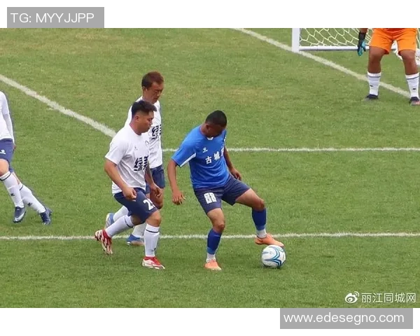 深圳足球队的拼搏之路:从低谷到荣耀的邀请赛特别报道 深圳足球队的拼搏之路:从低谷到荣耀的邀请赛特别报道