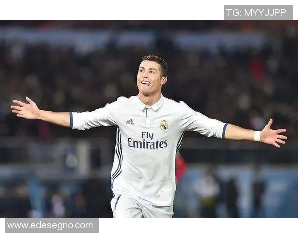 足球明星传奇:从梅西到C罗的辉煌历程与成就解析 足球明星传奇:从梅西到C罗的辉煌历程与成就解析